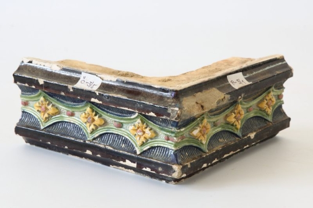 Rímsa, listela stav pred reštaurovaním