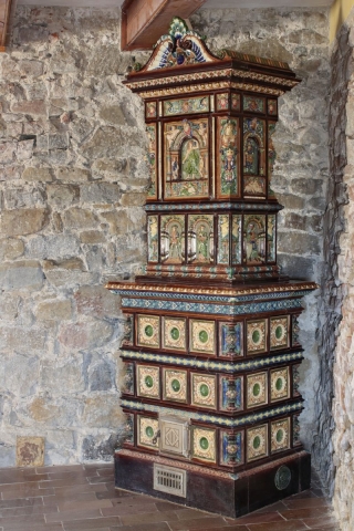 Pec po reštaurovaní a postavení