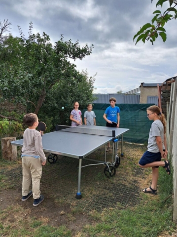 Prestávky deti trávili v záhrade