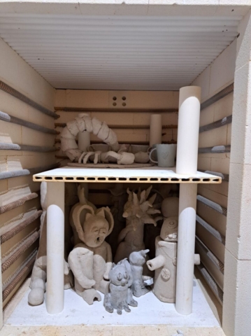 Nakladanie výrobkov do pece na prežah 950°C