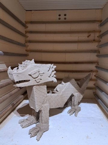 Drak vošiel do pece len tak tak